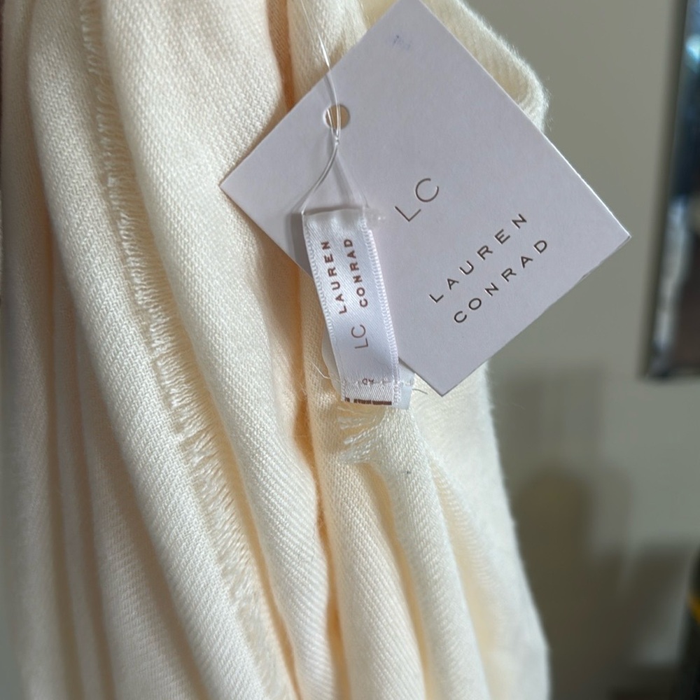 Lauren Conrad scarf- Ivory